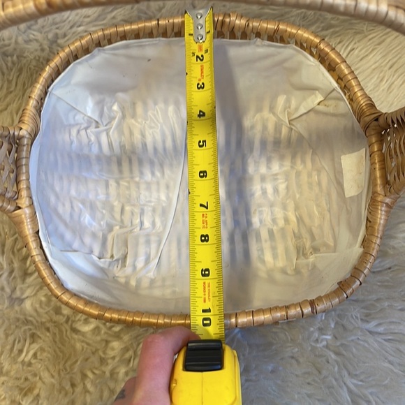 Super cute little wicker basket - Picture 6 of 7